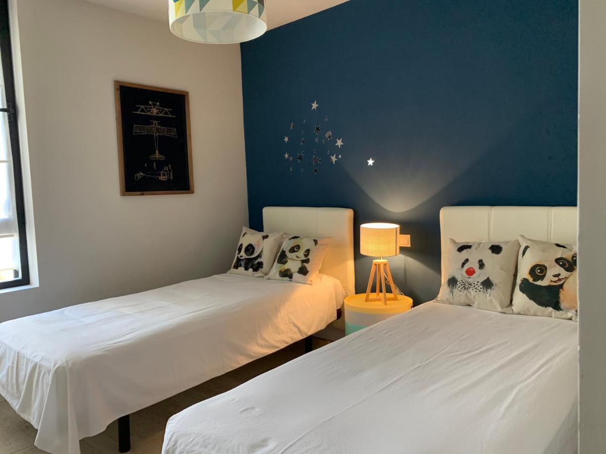 Luxury House 110 M2 On The Beach, Pool, Parking Torremolinos Extérieur photo
